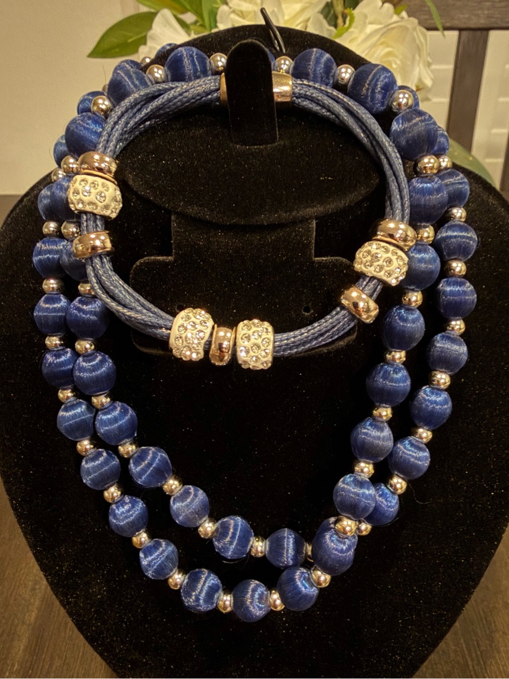 Bundle Vintage Retro Spun-Satin Bead Necklace Magnetic Bracelet (Signed Chico's)